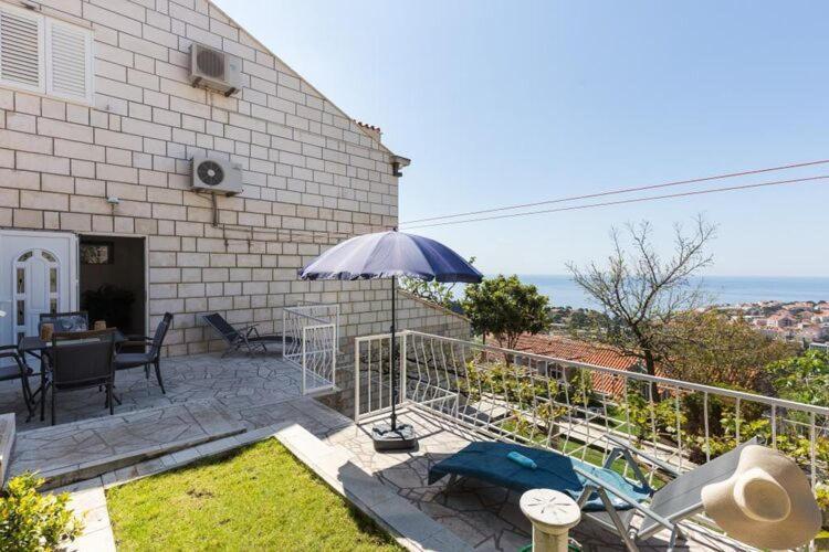 Apartment Mili - Two Bedroom Apartment With Terrace And Sea View Sinjska 15 Dubrovnik Exterior foto